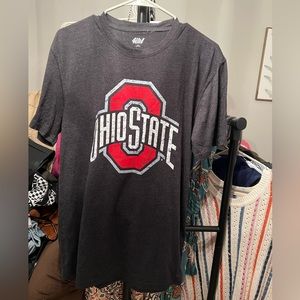 MSRP $49 NWT MEDIUM OHIO STATE T SHIRT